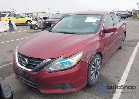 2017 Nissan Altima 2.5 Sv z USA, uszkodzony, nr VIN 1N4AL3AP0HC196224